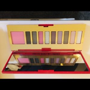 Estée Lauder eyeshadow